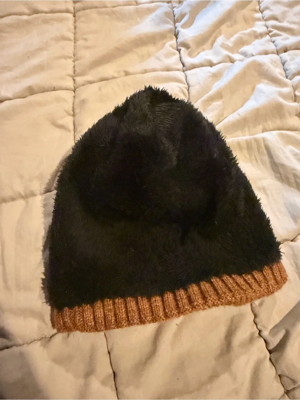 Kids Cable Knit Pom Beanie in Brown